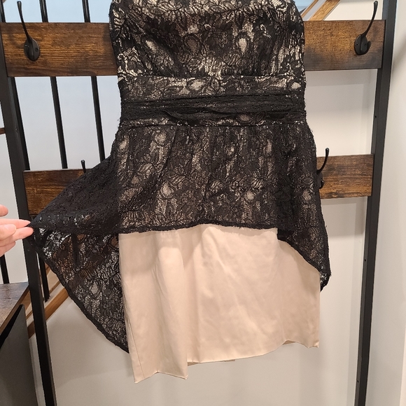 GUESS satin and lace strapless dress - Picture 3 of 9